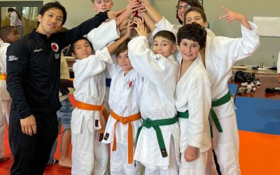 Nos jeunes champions ramènent la coupe à la maison !